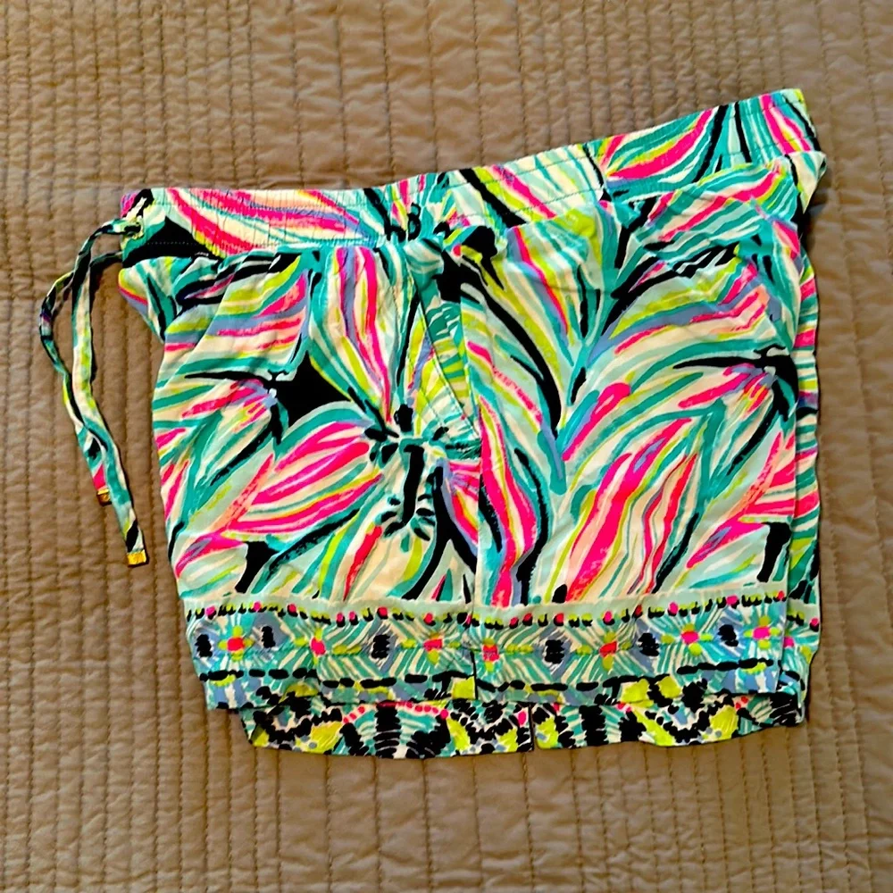 EUC Lilly Pulitzer Katia Shorts High Tide Dancing Lady size Small - Picture 5 of 6